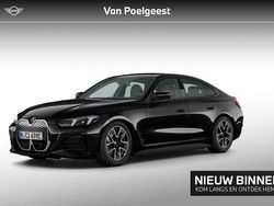 Saphirschwarz metallic (zwart metallic) Gebruikt 2025 BMW i4 M Sport Sedan | € 49.895 (Goede deal)