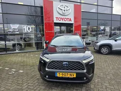 Zwart Gebruikt 2023 Toyota Corolla Cross SUV | € 33.351 (Eerlijke prijs)