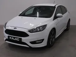 Wit Gebruikt 2018 Ford Focus ST-Line Hatchback | € 7.950 (Eerlijke prijs)