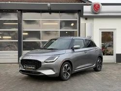 Grijs Nieuw 2024 Suzuki Swift Hatchback | € 25.495 (Eerlijke prijs)