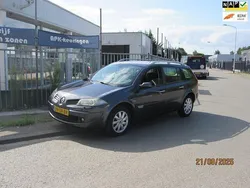 Grijs Gebruikt 2006 Renault Mégane GrandTour Stationwagen | € 1.750 (Iets duurder)