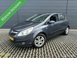 Grijs Gebruikt 2009 Opel Corsa Edition Hatchback | € 3.495 (Eerlijke prijs)