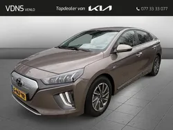 Bruin Gebruikt 2019 Hyundai Ioniq Premium Sedan | € 15.950 (Eerlijke prijs)