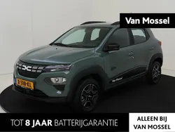 Groen Gebruikt 2023 Dacia Spring Essentiel Hatchback | € 12.430 (Eerlijke prijs)