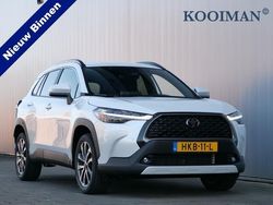 Wit, metallic lak Nieuw 2024 Toyota Corolla Cross SUV | € 37.950 (Goede deal)