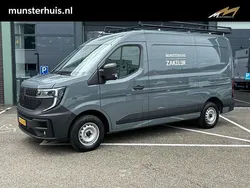 Grijs Gebruikt 2024 Renault Master Van | € 35.950 (Duur)