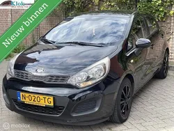 Zwart Gebruikt 2014 Kia Rio Comfort Hatchback | € 5.450 (Goede deal)