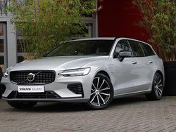 Grijs Gebruikt 2024 Volvo V60 Plus Stationwagen | € 43.895 (Eerlijke prijs)