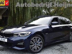Blauw Gebruikt 2021 BMW 330e Executive Stationwagen | € 33.945 (Eerlijke prijs)