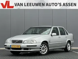 Grijs, metallic lak Gebruikt 2000 Volvo S70 Sedan | € 999