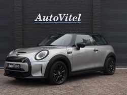 Grijs Gebruikt 2023 Mini Cooper SE Comfort Hatchback | € 21.445
