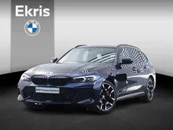 Blauw, metallic lak Gebruikt 2025 BMW 330e M Sport Stationwagen | € 62.900 (Duur)