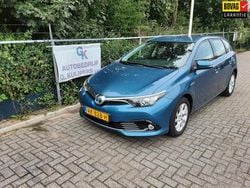 Blauw Gebruikt 2018 Toyota Auris Hybrid Hatchback | € 17.950 (Iets duurder)