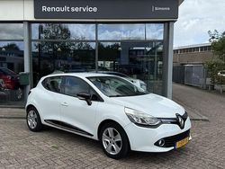 Wit Gebruikt 2013 Renault Clio IV Expression Hatchback | € 7.450 (Eerlijke prijs)