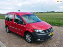 Rood Gebruikt 2017 VW Caddy Trendline MPV | € 11.858 (Goede deal)