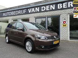 Bruin, metallic lak Gebruikt 2014 VW Touran Edition MPV | € 10.950 (Iets duurder)