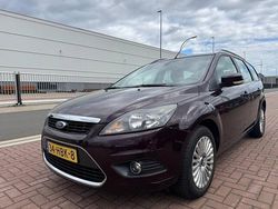 Paars Gebruikt 2008 Ford Focus Titanium Stationwagen | € 1.999 (Eerlijke prijs)