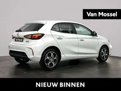 Wit Nieuw 2025 MG MG3 Luxury Hatchback | € 24.879 (Eerlijke prijs)
