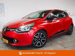 Rood Gebruikt 2014 Renault Clio IV Night&Day Hatchback | € 7.945 (Iets duurder)