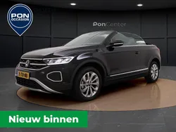 Zwart Gebruikt 2023 VW T-Roc Cabriolet Style Cabriolet | € 31.450 (Eerlijke prijs)