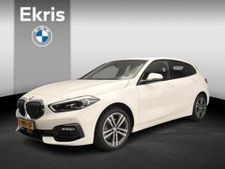 Wit Gebruikt 2021 BMW 118 Executive Hatchback | € 24.900 (Eerlijke prijs)