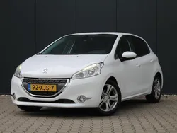 Wit Gebruikt 2012 Peugeot 208 Allure Hatchback | € 3.999 (Eerlijke prijs)