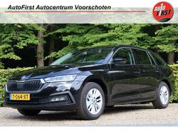 Zwart Gebruikt 2023 Skoda Octavia Business Line Stationwagen | € 23.400 (Eerlijke prijs)