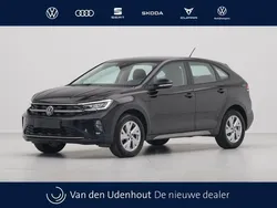 Zwart, metallic lak Gebruikt 2024 VW Taigo Life SUV | € 24.940 (Eerlijke prijs)