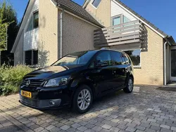 Zwart Gebruikt 2012 VW Touran Highline MPV | € 7.500 (Goede deal)