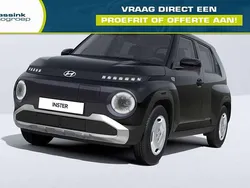 Zwart, metallic lak Nieuw 2025 Hyundai Inster Hatchback | € 24.966 (Eerlijke prijs)