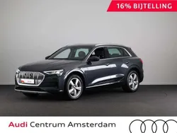 Grijs, metallic lak Gebruikt 2022 Audi e-tron Advanced SUV | € 49.849 (Iets duurder)
