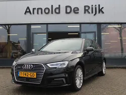 Zwart Gebruikt 2018 Audi A3 Sportback e-tron Sport Sedan | € 19.950 (Duur)