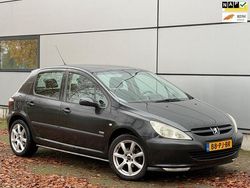 Zwart Gebruikt 2004 Peugeot 307 Sport Hatchback | € 500