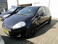 Zwart Gebruikt 2008 Fiat Grande Punto Sport Hatchback | € 2.750 (Eerlijke prijs)