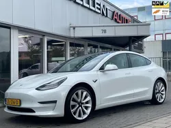 Wit, metallic lak Gebruikt 2019 Tesla Model 3 Long Range Sedan | € 26.950 (Iets duurder)