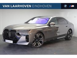 Oxidgrau (grijs metallic) Gebruikt 2023 BMW 750e Executive Sedan | € 99.950 (Eerlijke prijs)