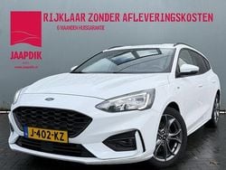 Wit Gebruikt 2020 Ford Focus ST-Line Stationwagen | € 11.899 (Eerlijke prijs)