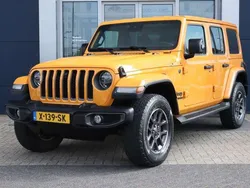 Oranje Gebruikt 2021 Jeep Wrangler Unlimited Sahara SUV | € 49.900