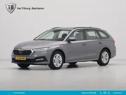 Grijs Gebruikt 2024 Skoda Octavia Business Line Stationwagen | € 27.940 (Goede deal)