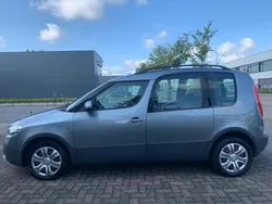 Grijs Gebruikt 2011 Skoda Roomster Ambition Stationwagen | € 2.990 (Goede deal)