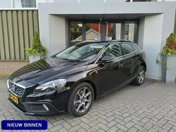 Zwart Gebruikt 2015 Volvo V40 CC Ocean Race Stationwagen | € 15.995 (Goede deal)