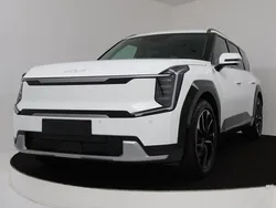 Sno white pearl (wit metallic) Gebruikt 2024 Kia EV9 Launch Edition SUV | € 69.950 (Eerlijke prijs)