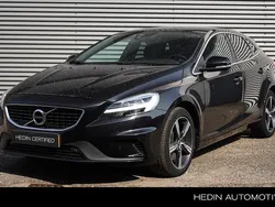 Zwart Gebruikt 2020 Volvo V40 Stationwagen | € 24.995 (Duur)