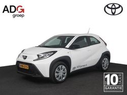 Wit Nieuw 2025 Toyota Aygo X Play SUV | € 21.250