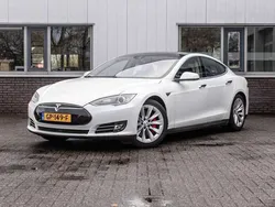 Wit Gebruikt 2015 Tesla Model S Performance Sedan | € 23.499 (Iets duurder)