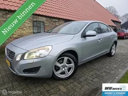 Grijs Gebruikt 2013 Volvo S60 Momentum Sedan | € 7.750 (Goede deal)