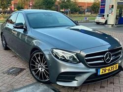 Grijs Gebruikt 2019 Mercedes E350 AMG line Sedan | € 23.600 (Super prijs)