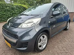 Grijs Gebruikt 2010 Peugeot 107 Hatchback | € 2.895 (Eerlijke prijs)