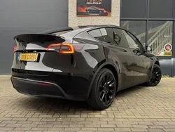 Zwart Gebruikt 2023 Tesla Model Y Long Range AWD SUV | € 36.999 (Eerlijke prijs)