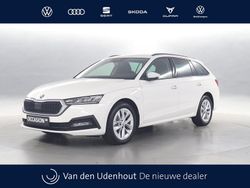 Wit Gebruikt 2023 Skoda Octavia Business Line Stationwagen | € 27.740 (Goede deal)